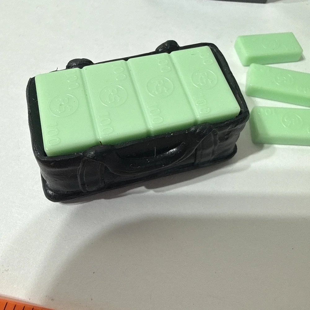 Roblox Brookhaven Bank Replacement Parts LOT As Pictured 15 pcs ATM Money Cape
